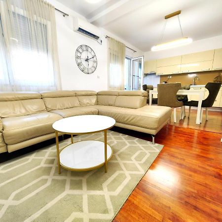 Luxury Apartment Подгорица Екстериор снимка