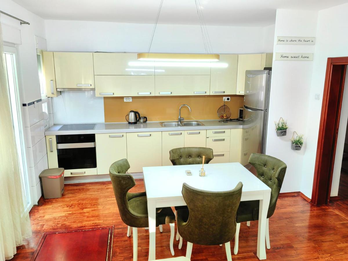 Luxury Apartment Подгорица Екстериор снимка