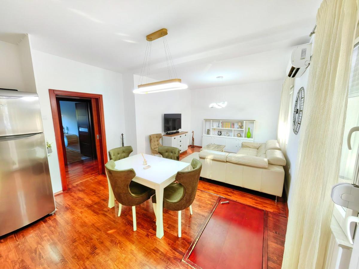 Luxury Apartment Подгорица Екстериор снимка